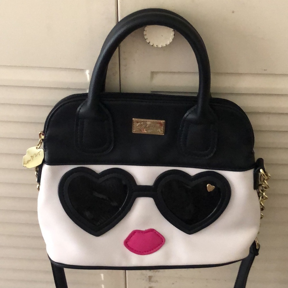 Betsey Johnson Heart Sunglasses Purse